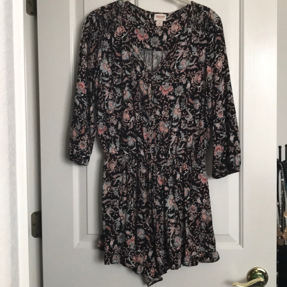 Mossimo Floral print Shorts Romper